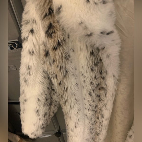 Vintage 80s faux fur white leopard coat, modern size S/M - Picture 6 of 12